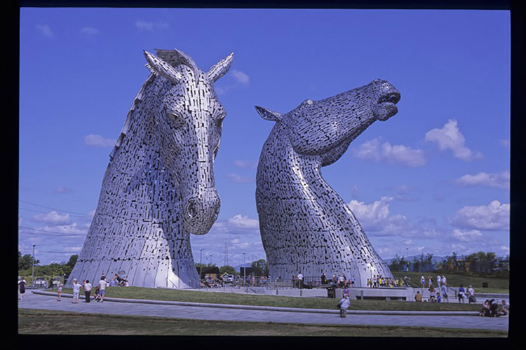 Photo of the Kelpies, mythical water beasts guarding the entrance to the Forth and Clyde Canal